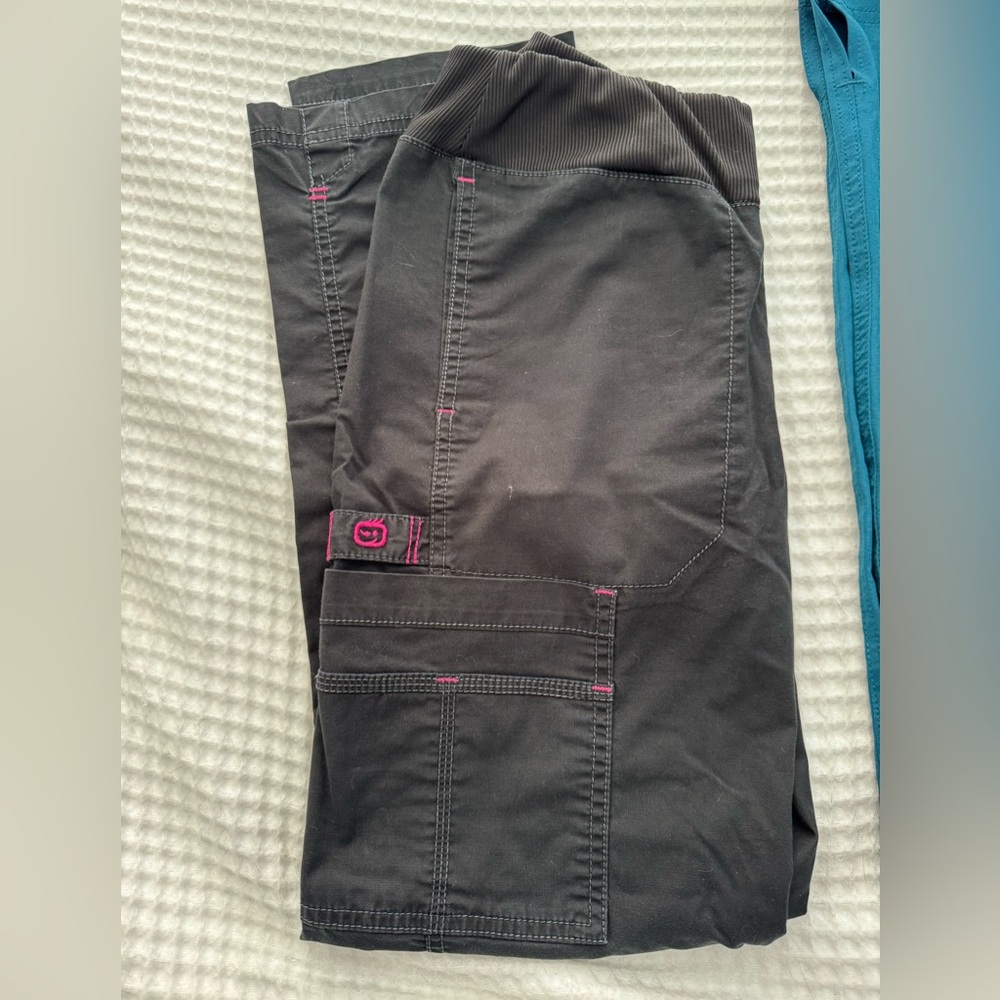 Wonder wink XS boot cut scrub pants